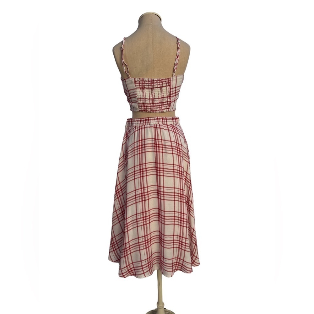 Lulu's Plaid Crop Top and Midi Skirt set Size Small - Picture 5 of 8